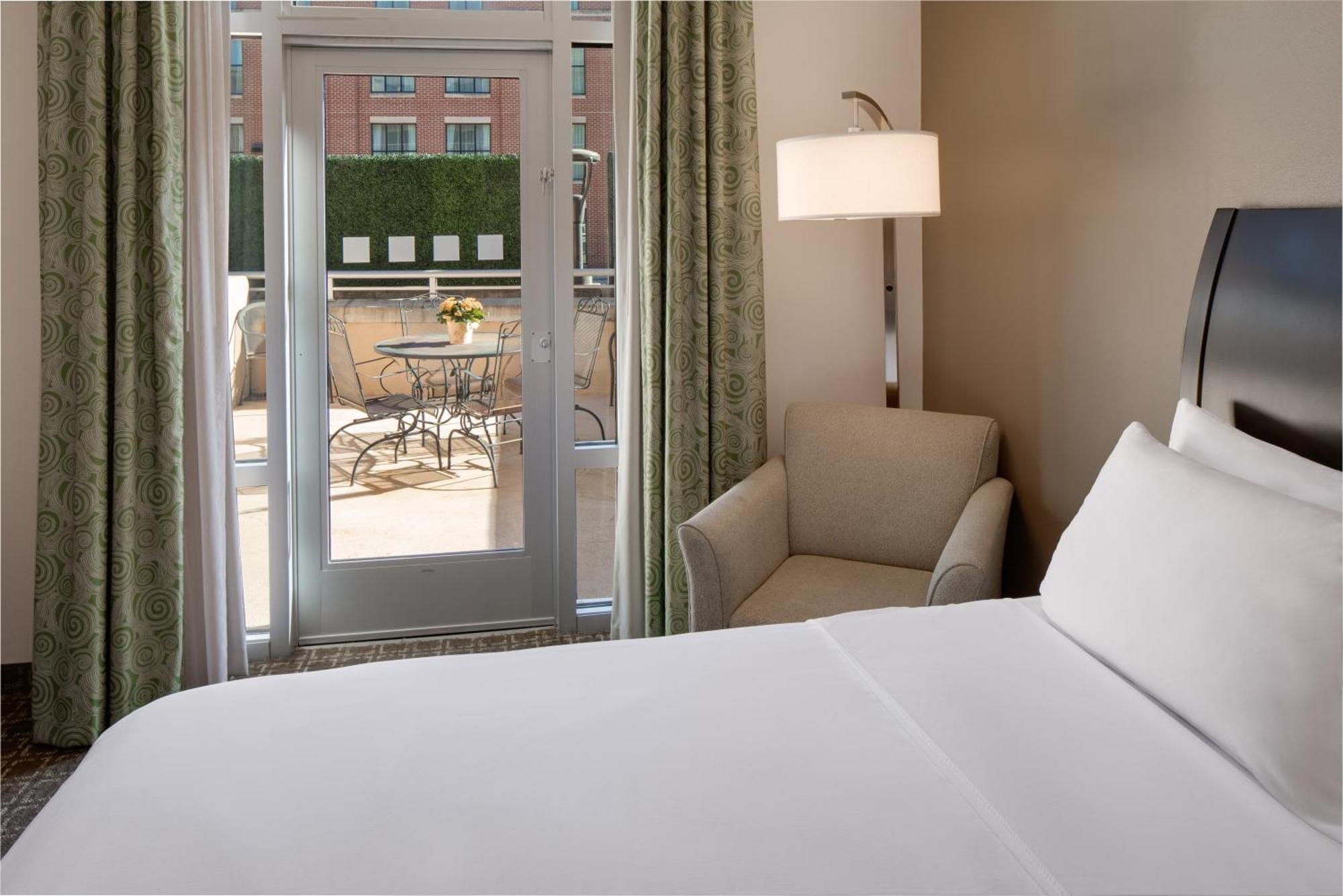 Live Oak, Charleston Historic District, A Tribute Portfolio Hotel Exterior photo